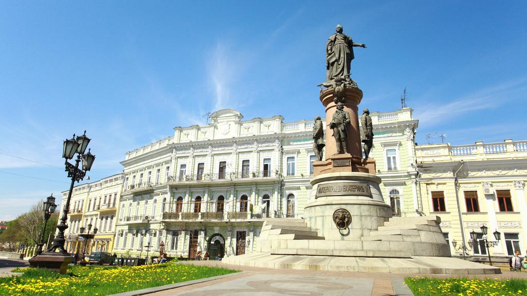 Shestaya Zhemchuzhina Odessa Esterno foto